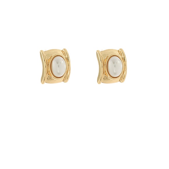 Pearl & Square Stud Earrings - Picture 1 of 1